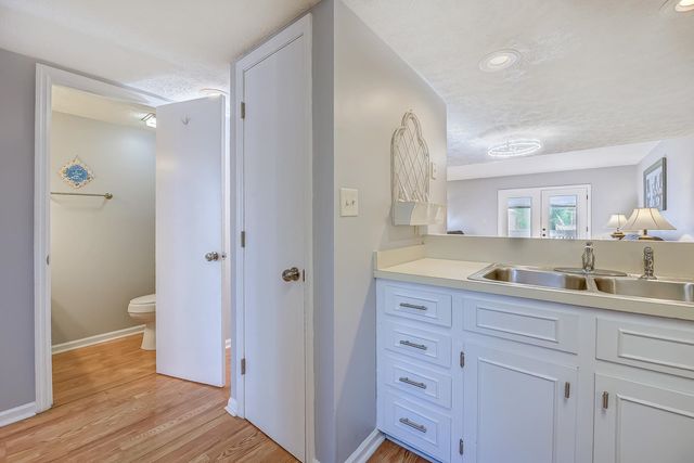 816 9th Ave S Apt 205C, North Myrtle Beach, SC 29582