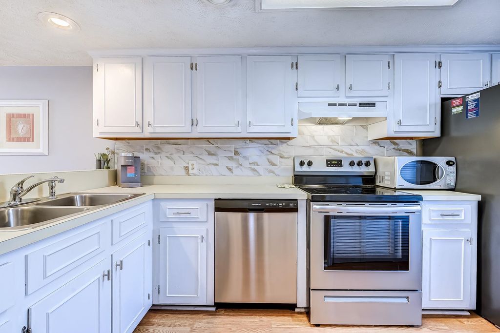 816 9th Ave S Apt 205C, North Myrtle Beach, SC 29582 — photo 4