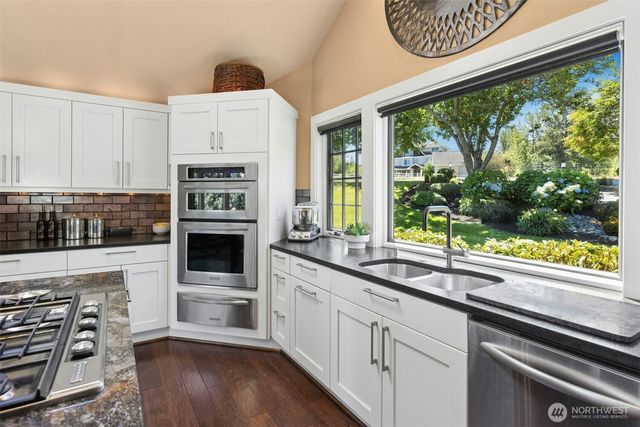 32440 SE 54th Street, Fall City, WA 98024