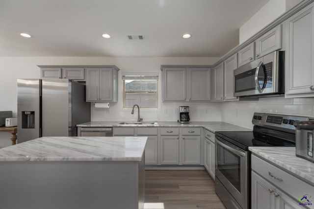 111 Rambo Way, Perry, GA 31069