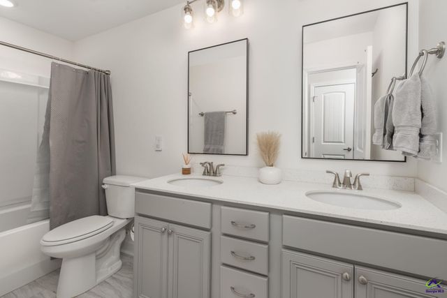 111 Rambo Way, Perry, GA 31069