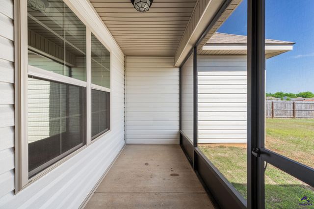 111 Rambo Way, Perry, GA 31069