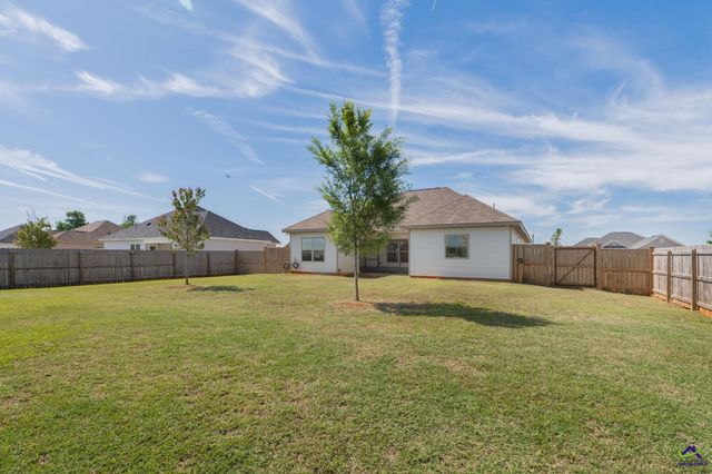 111 Rambo Way, Perry, GA 31069