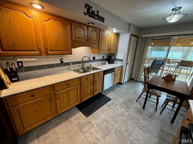 331 Southbrook Drive, Evansville, IN 47711