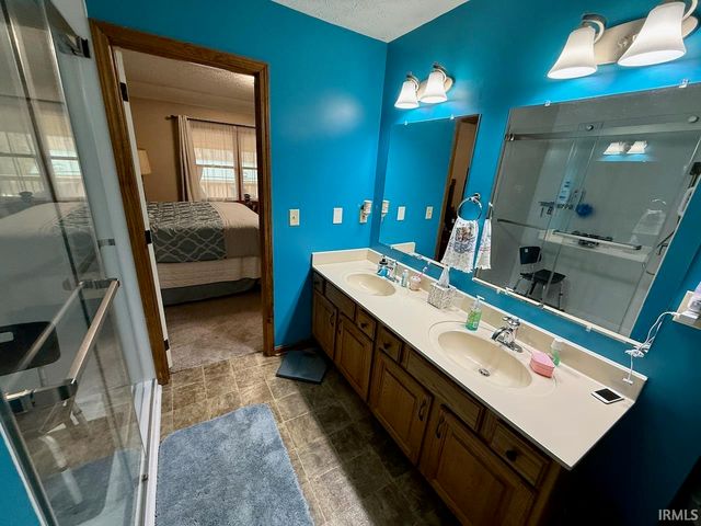 331 Southbrook Drive, Evansville, IN 47711