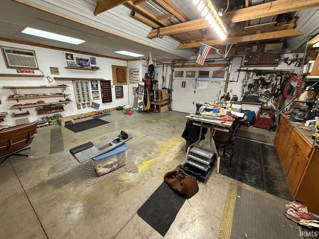 331 Southbrook Drive, Evansville, IN 47711