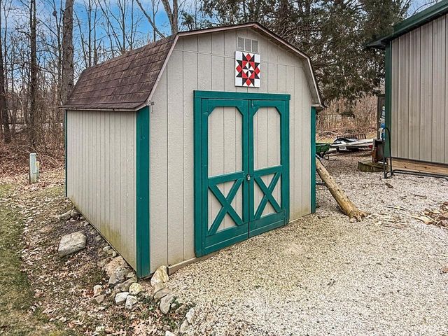 331 Southbrook Drive, Evansville, IN 47711