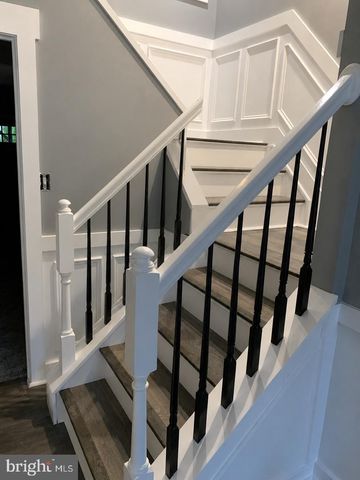 20 CLEMENS LN, Blackwood, NJ 08012