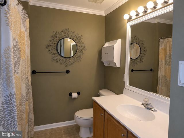 20 CLEMENS LN, Blackwood, NJ 08012