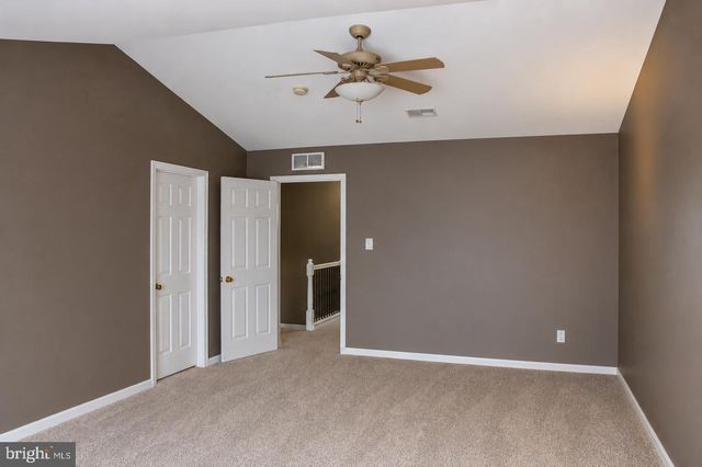 20 CLEMENS LN, Blackwood, NJ 08012