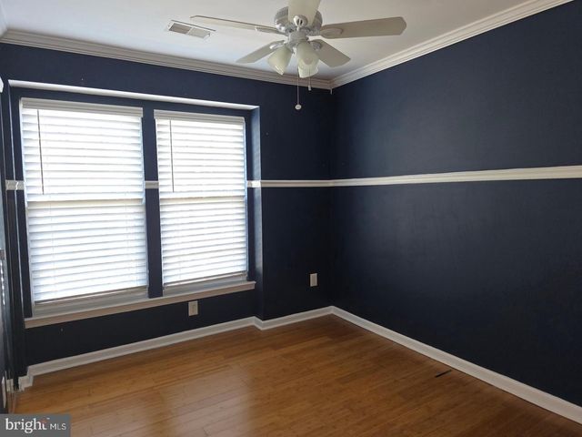 20 CLEMENS LN, Blackwood, NJ 08012