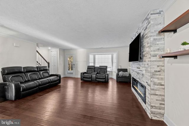 6227 SEAL PL, Waldorf, MD 20603