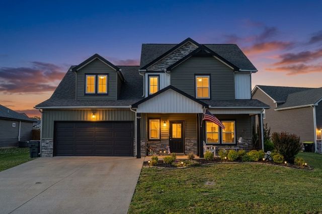 615 Bassett Ln, Clarksville, TN 37043