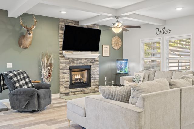 615 Bassett Ln, Clarksville, TN 37043