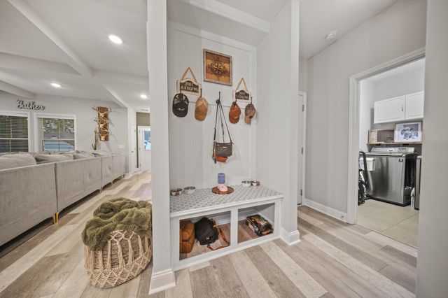 615 Bassett Ln, Clarksville, TN 37043