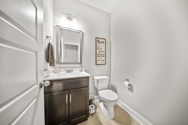 615 Bassett Ln, Clarksville, TN 37043