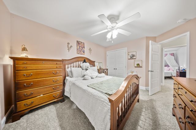 615 Bassett Ln, Clarksville, TN 37043