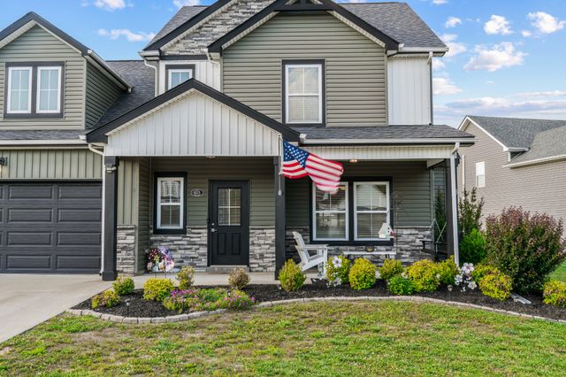 615 Bassett Ln, Clarksville, TN 37043