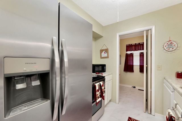 4533 S Charles Ave, Wichita, KS 67217