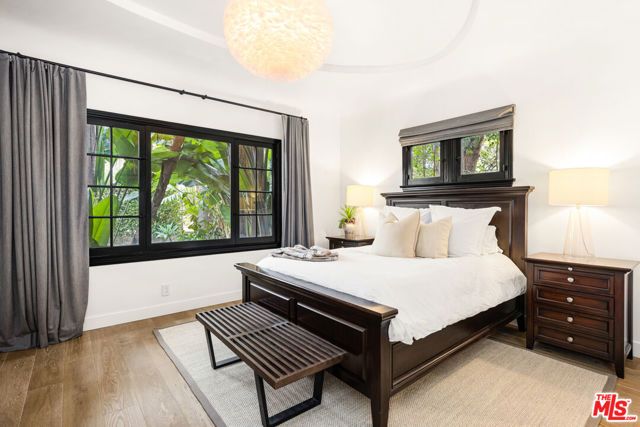 745 N Laurel Avenue, Los Angeles, CA 90046
