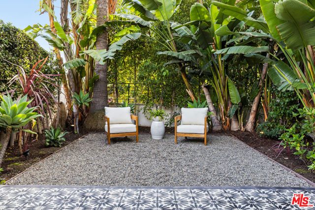 745 N Laurel Avenue, Los Angeles, CA 90046