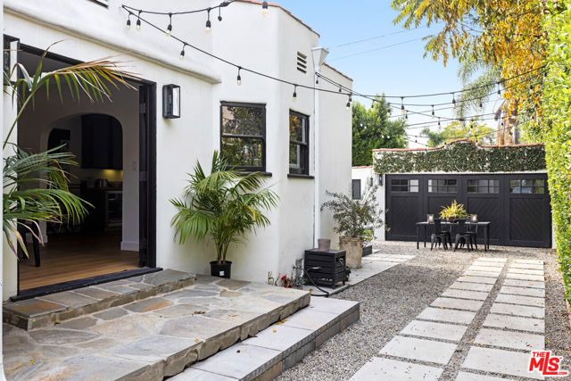 745 N Laurel Avenue, Los Angeles, CA 90046