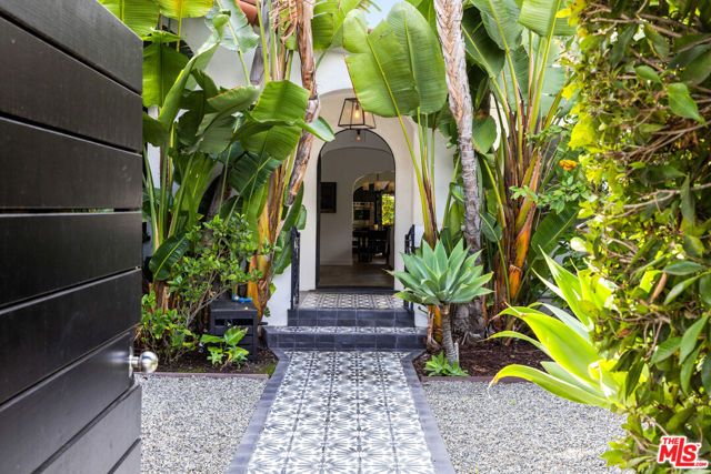 745 N Laurel Avenue, Los Angeles, CA 90046