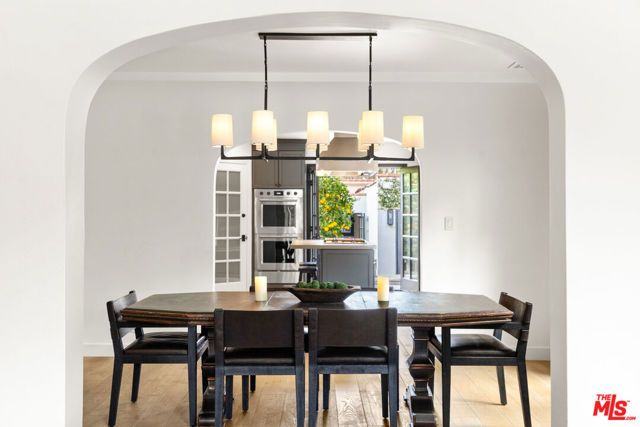 745 N Laurel Avenue, Los Angeles, CA 90046