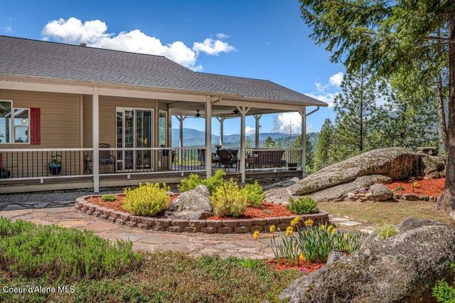 90 Riverview Cir, Sandpoint, ID 83864
