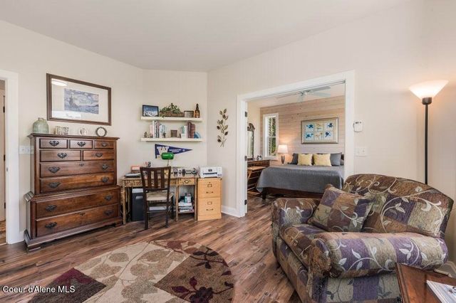 90 Riverview Cir, Sandpoint, ID 83864