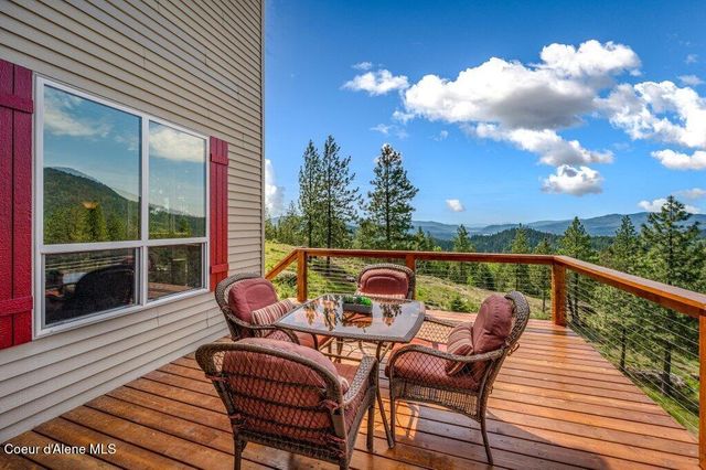 90 Riverview Cir, Sandpoint, ID 83864