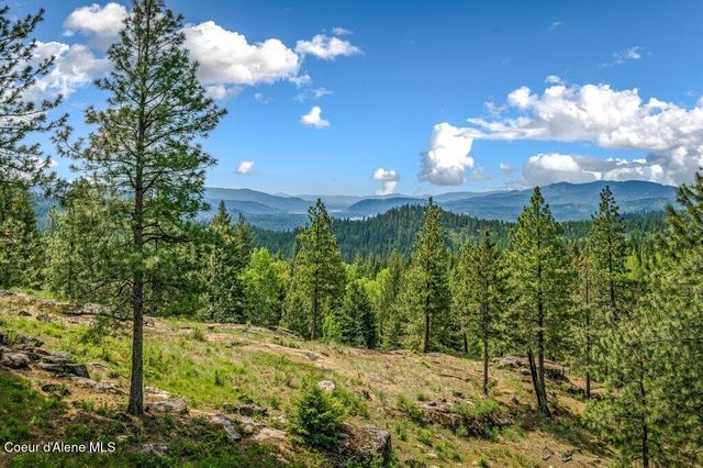 90 Riverview Cir, Sandpoint, ID 83864