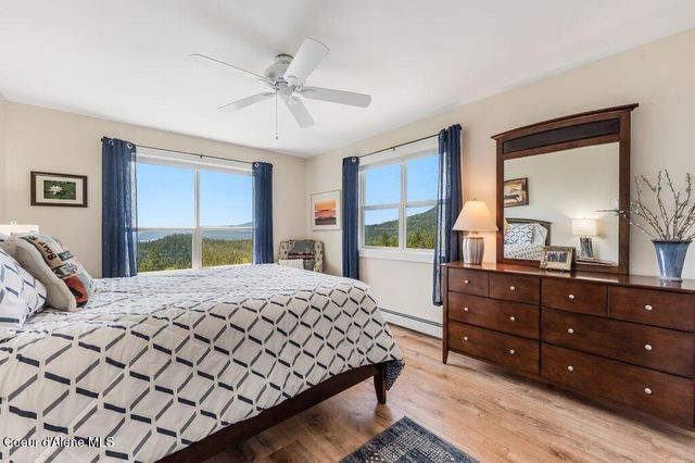 90 Riverview Cir, Sandpoint, ID 83864