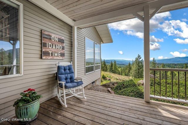 90 Riverview Cir, Sandpoint, ID 83864