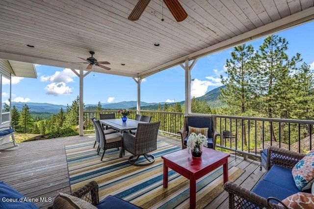 90 Riverview Cir, Sandpoint, ID 83864