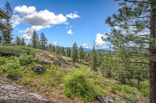 90 Riverview Cir, Sandpoint, ID 83864