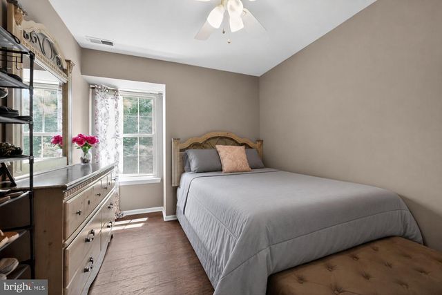 213 TAVISTOCK, Cherry Hill, NJ 08034