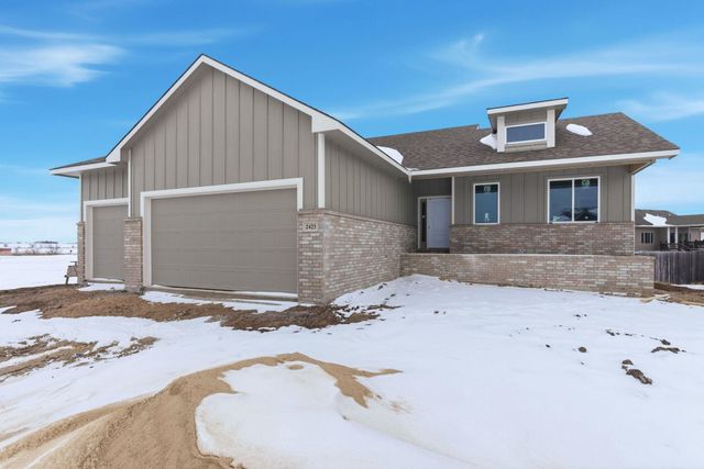 2423 S Monument St, Wichita, KS 67235