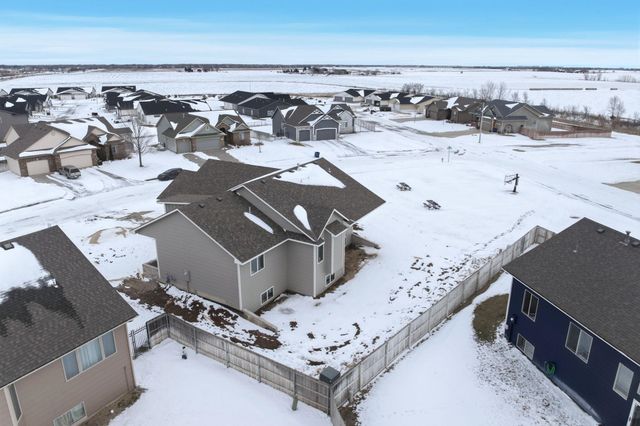 2423 S Monument St, Wichita, KS 67235