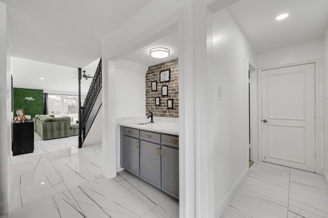 1301 N Trail Drive, Carrollton, TX 75006