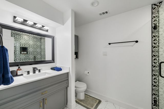 1301 N Trail Drive, Carrollton, TX 75006