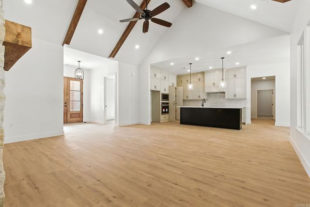 301 Abrielle Lane, Benton, AR 72019