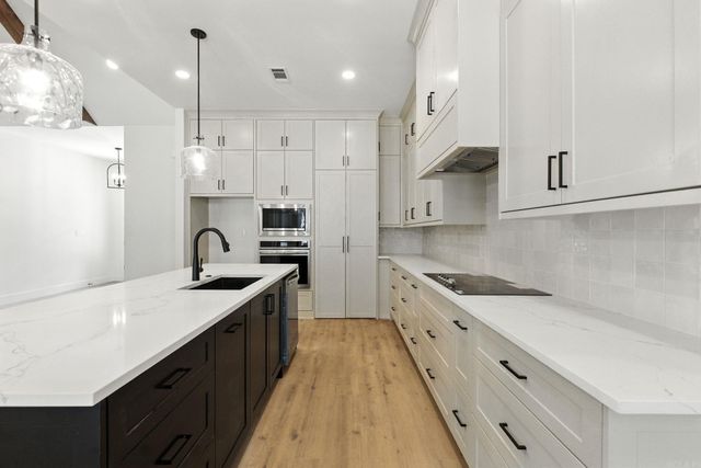 301 Abrielle Lane, Benton, AR 72019