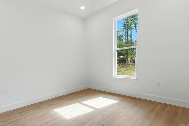 301 Abrielle Lane, Benton, AR 72019