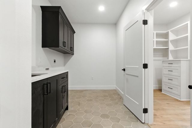 301 Abrielle Lane, Benton, AR 72019