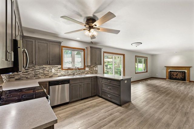 3702 Spring Hill Court, Middleton, WI 53562