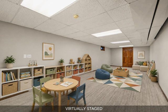 3702 Spring Hill Court, Middleton, WI 53562