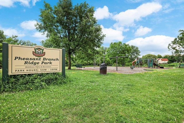 3702 Spring Hill Court, Middleton, WI 53562