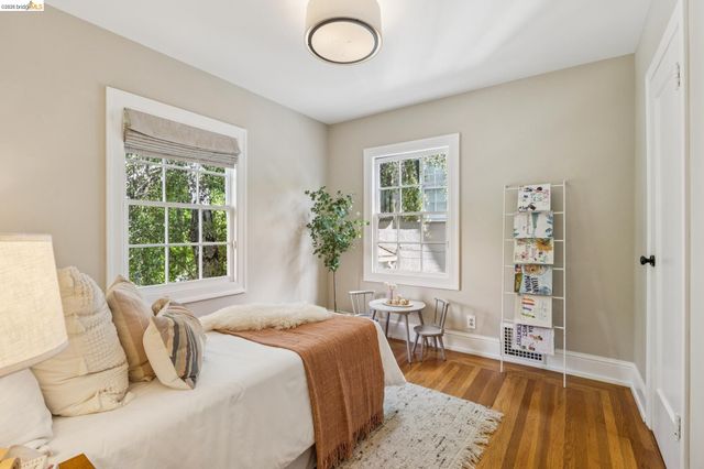 4258 Lakeshore Ave, Oakland, CA 94610