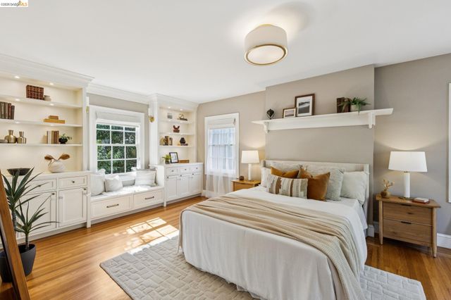 4258 Lakeshore Ave, Oakland, CA 94610